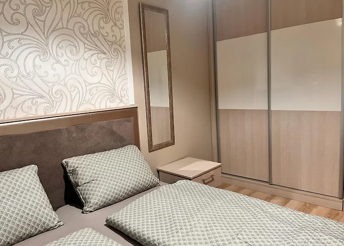 Luxury - Spacious 2 Bedroom For Groups And Families * בודפשט