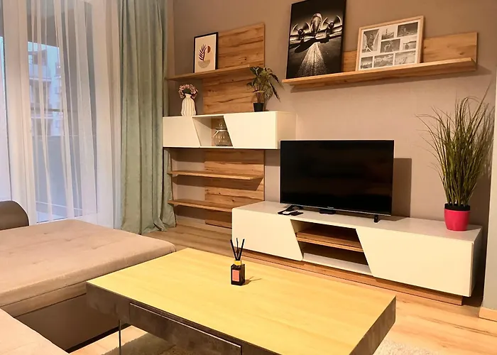 דירה Luxury - Spacious 2 Bedroom For Groups And Families *