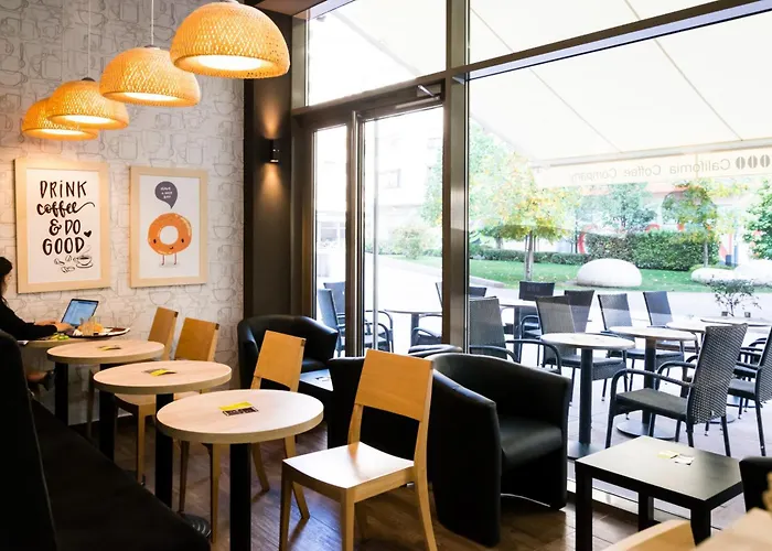 Luxury - Spacious 2 Bedroom For Groups And Families דירה *