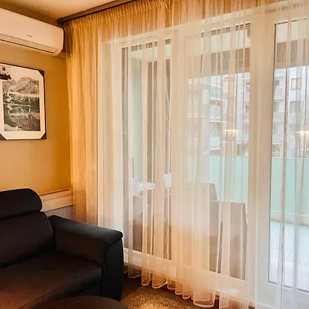 דירה Corvin 2bedroom בודפשט