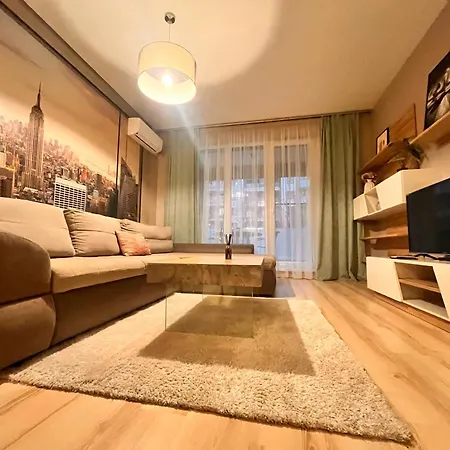Corvin 2bedroom شقة