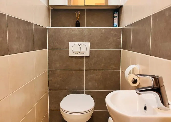 Luxury - Spacious 2 Bedroom For Groups And Families *